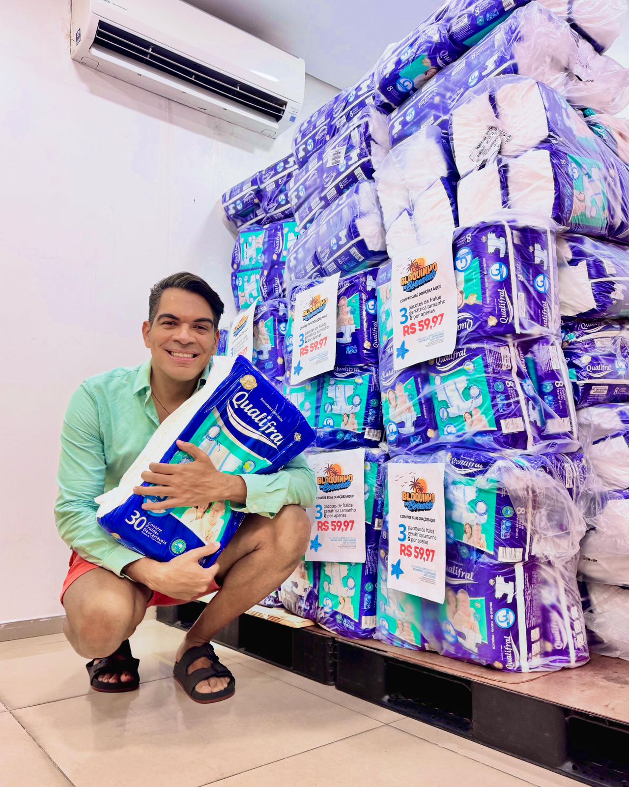 Bloquinho do Bernardo bate recorde com mais de 8 mil fraldas geriátricas arrecadadas