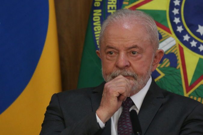 Desaprovação ao governo Lula atinge 54%, segundo pesquisa Ipespe