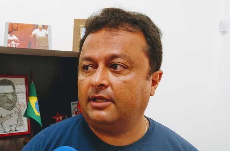 PT da Paraíba esclarece que homem que invadiu Câmara de João Pessoa não é filiado ao partido desde 2019