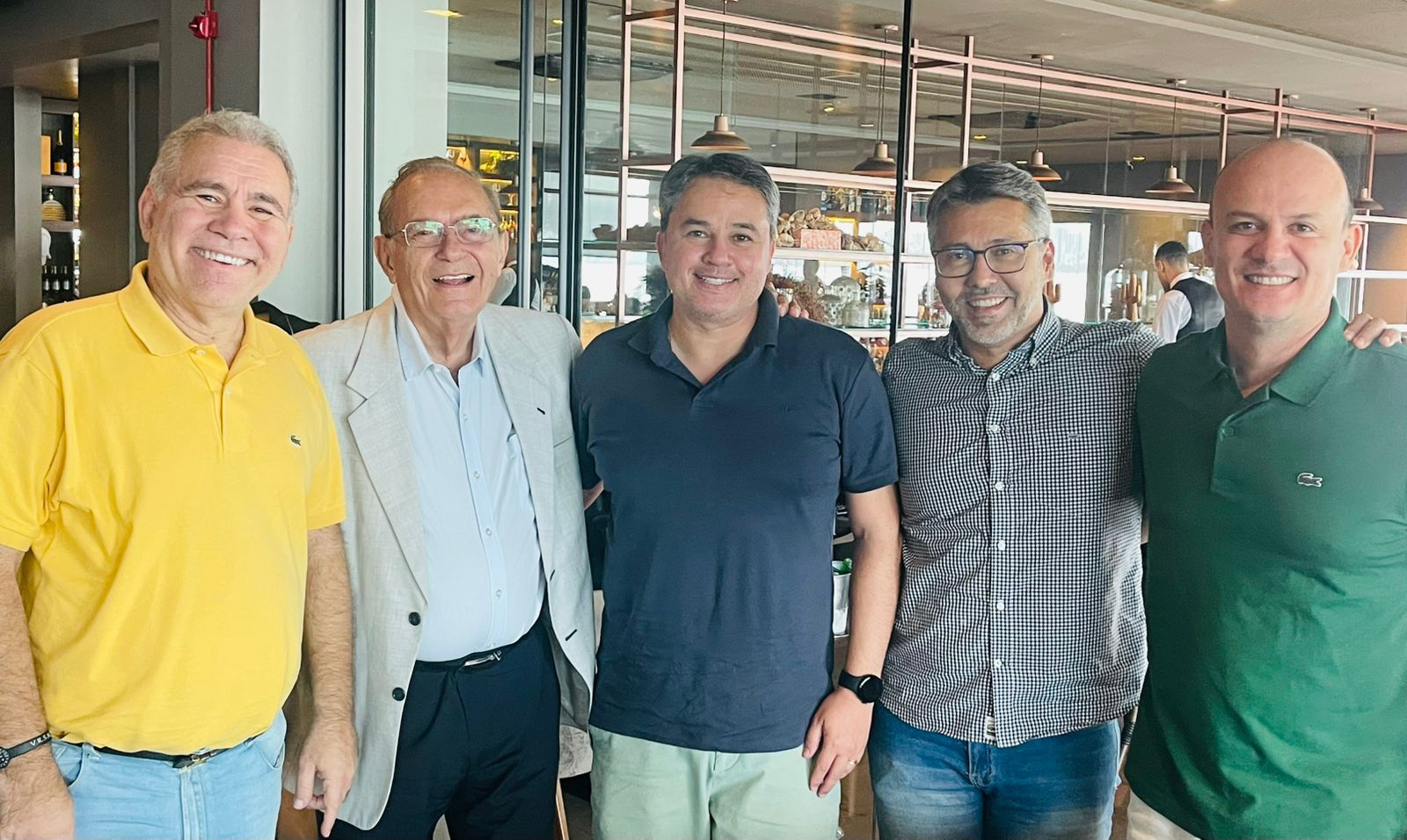 Encontro entre Efraim, Queiroga e Cabo Gilberto agita bastidores e redesenha cenário da direita na Paraíba