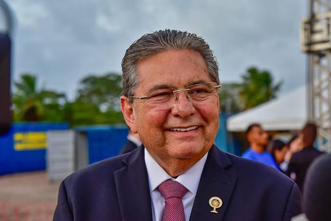 Galdino recebe aceno de Ricardo Coutinho e avança como nome de consenso lulista na Paraíba