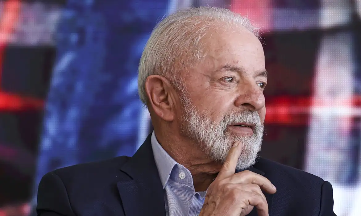 Lula resiste a sancionar aumento de deputados e coloca em risco duas cadeiras da Paraíba na Câmara