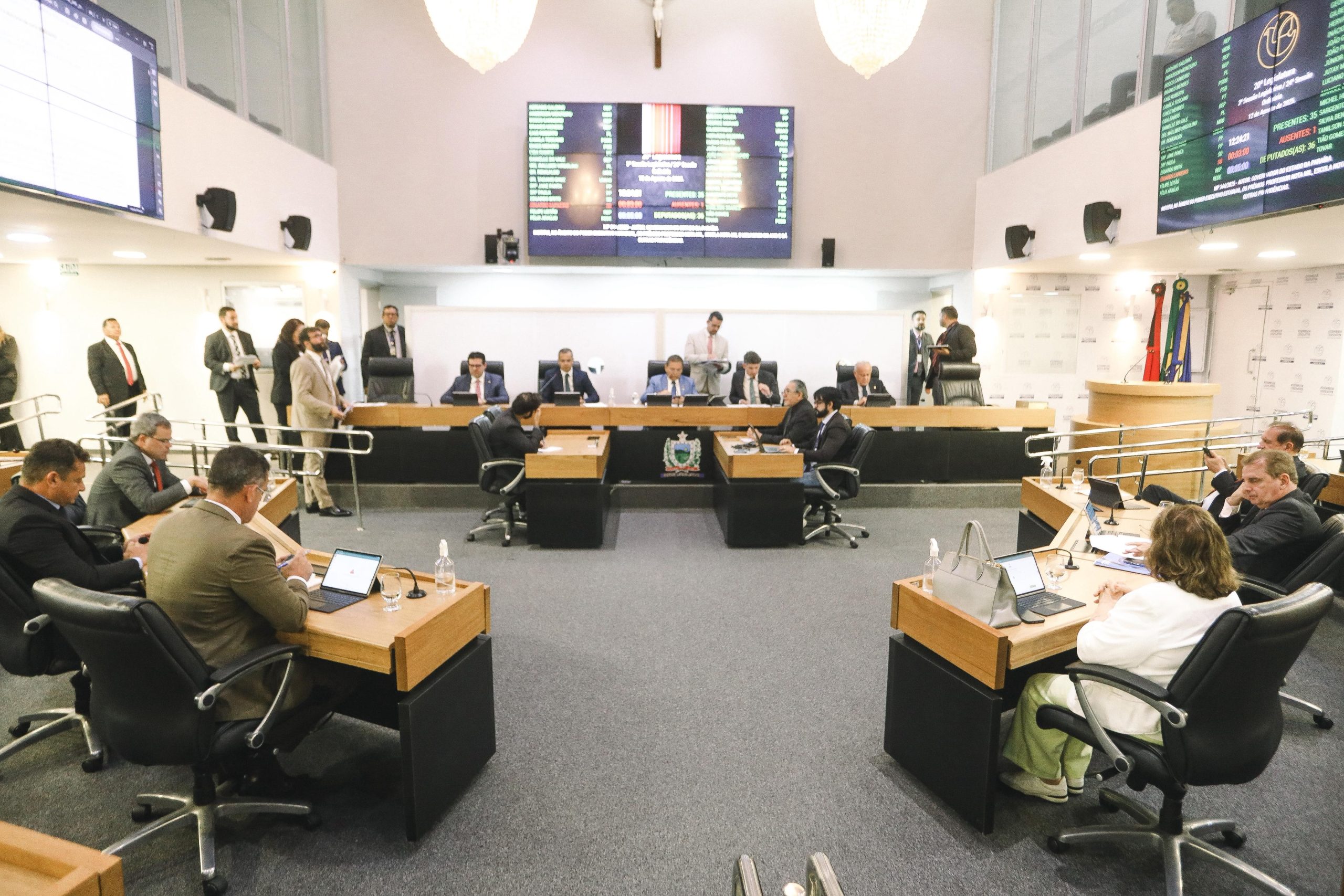 ALPB aprova lei que garante funcionamento 24h de bancos de leite em maternidades estaduais